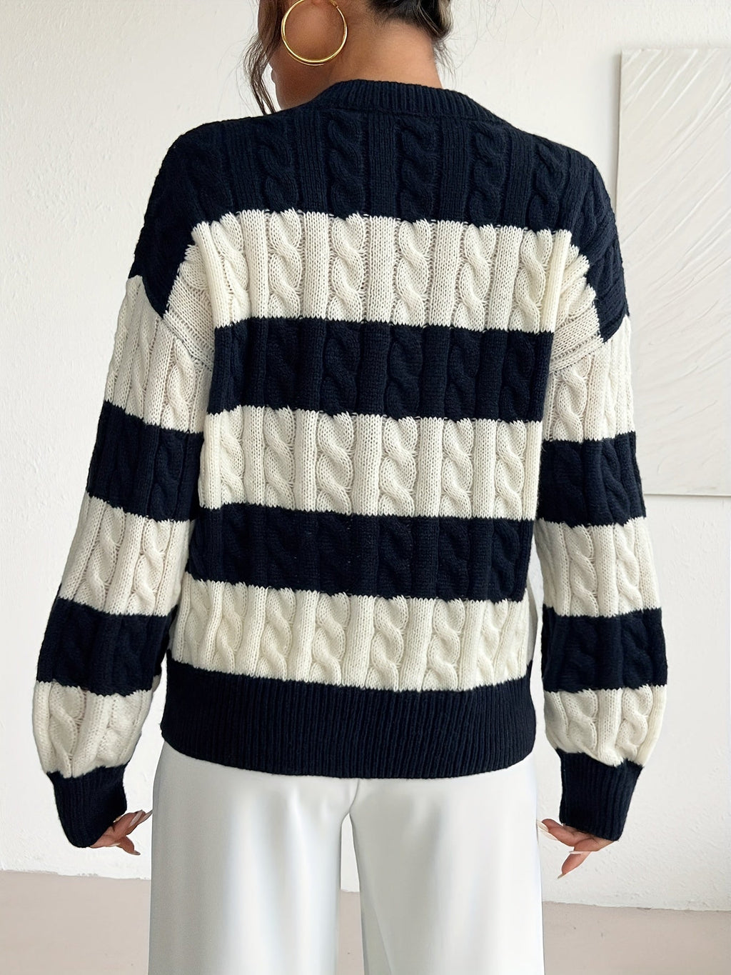 Pull en Tricot Femme | Coupe Cropped & Décolleté V Profond