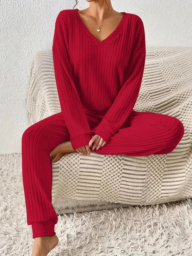 Ensemble de Loungewear Élégant avec Décolleté en V et Design Côtelé