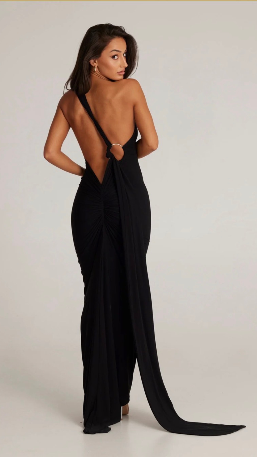 Yariela | Robe Maxi en Velours Élégante avec Traîne Latérale