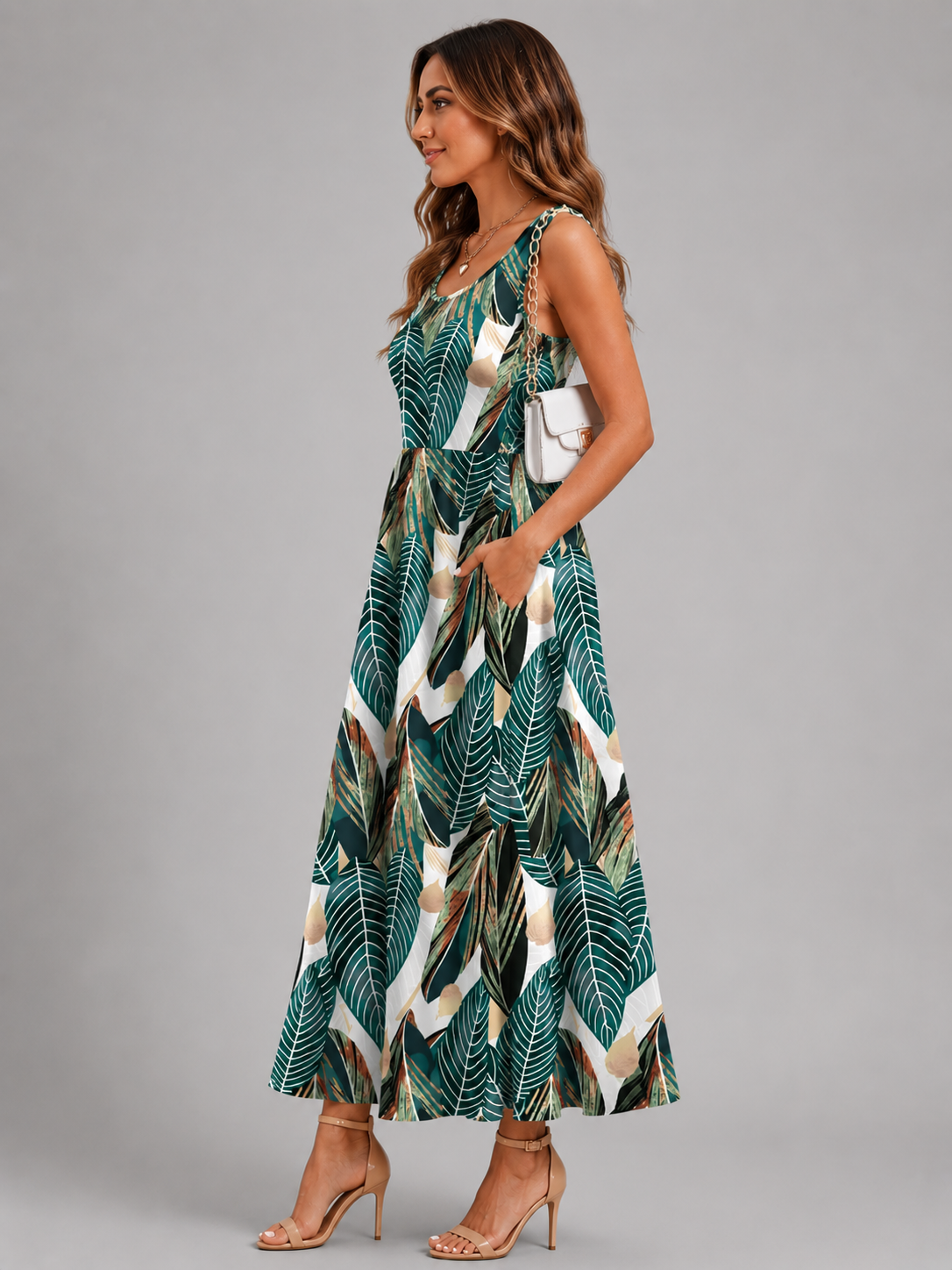 Franica | Robe maxi boho avec motif de feuilles tropicales