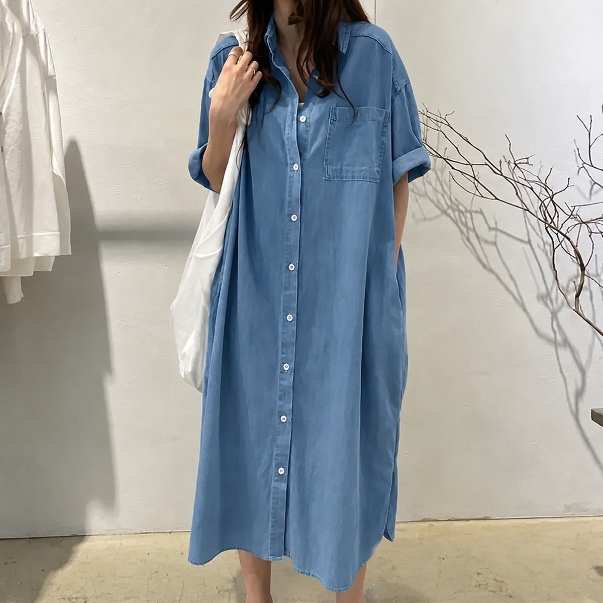 Elonii | Robe chemise en jean intemporelle avec boutonnière intégrale
