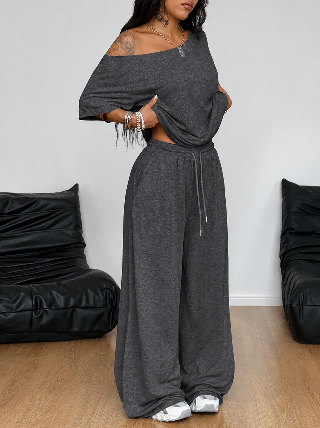 Korinna | Ensemble deux pièces sans épaules avec pantalon large