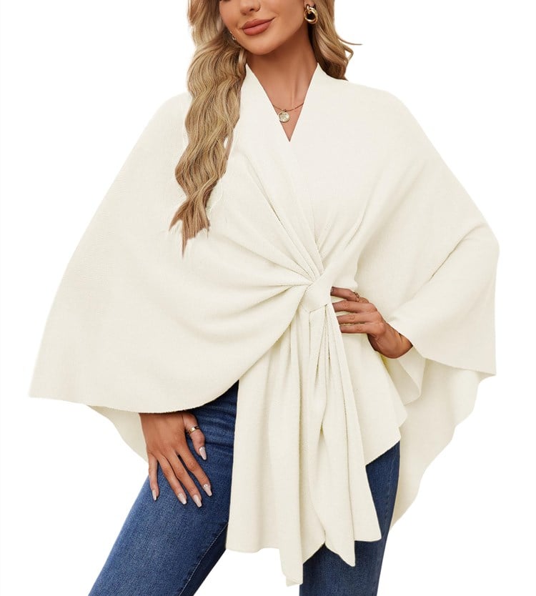 Poncho-châle luxueux et élégant pour un style superposé