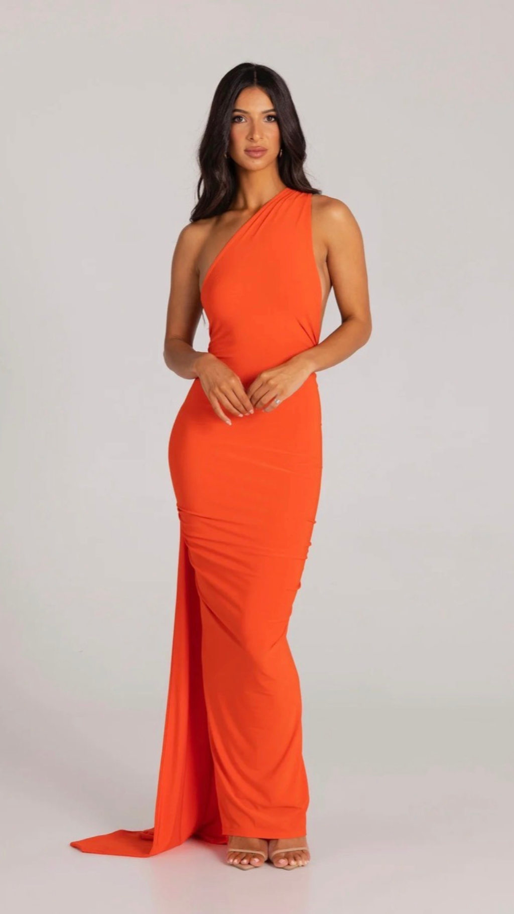Yariela | Robe Maxi en Velours Élégante avec Traîne Latérale