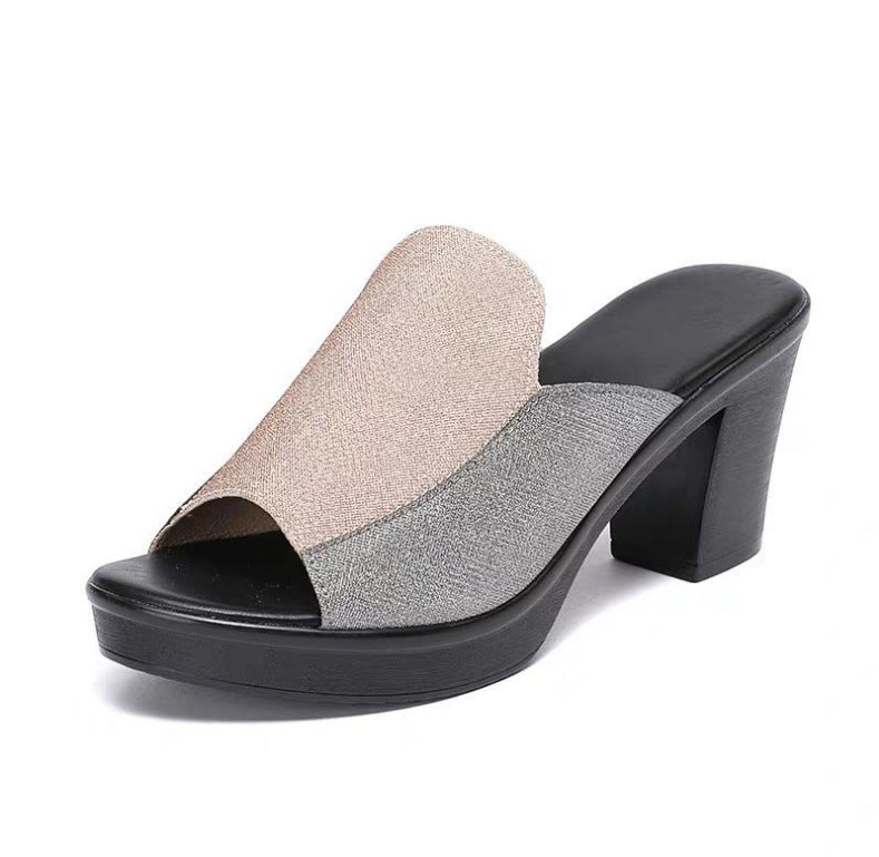 Mules à talon compensé pour femmes avec un matériau scintillant et un talon bloc confortable R&B