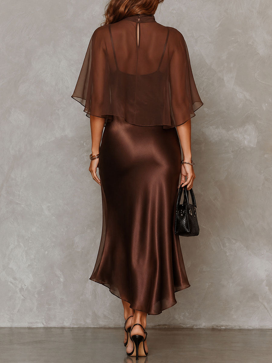 Chaskia | Robe midi en satin avec cape en chiffon transparent