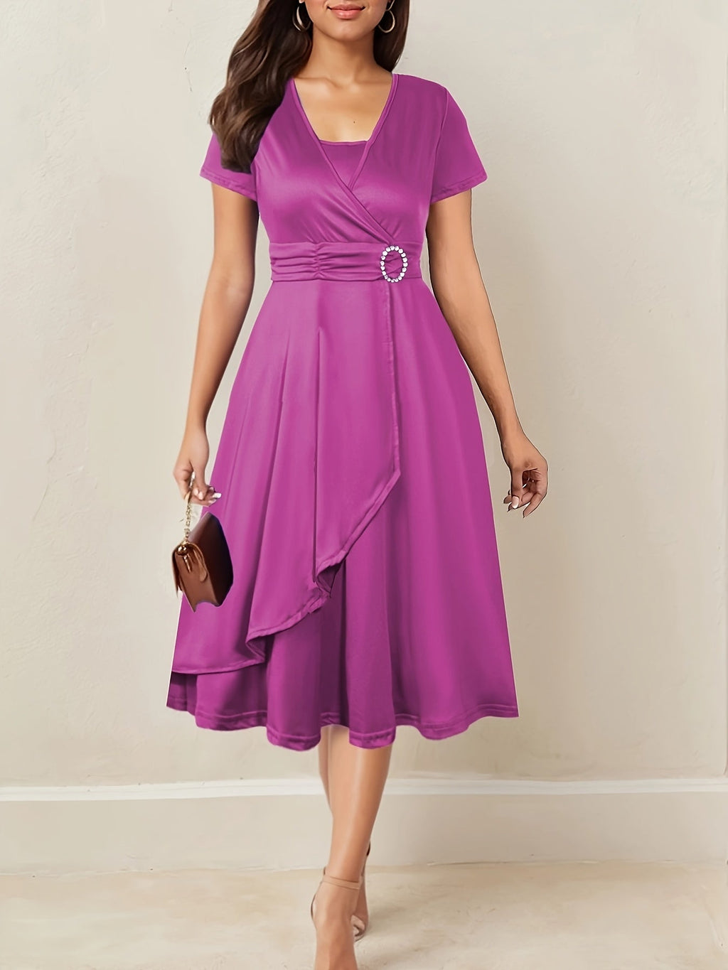 Hilda™ - Robe de soirée élégante avec décolleté en V orné de strass