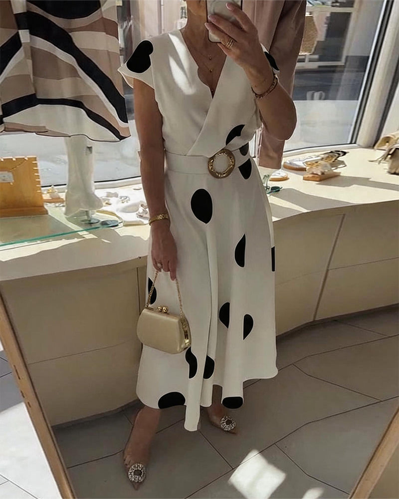 Robe Cintrée à Pois avec Décolleté en V