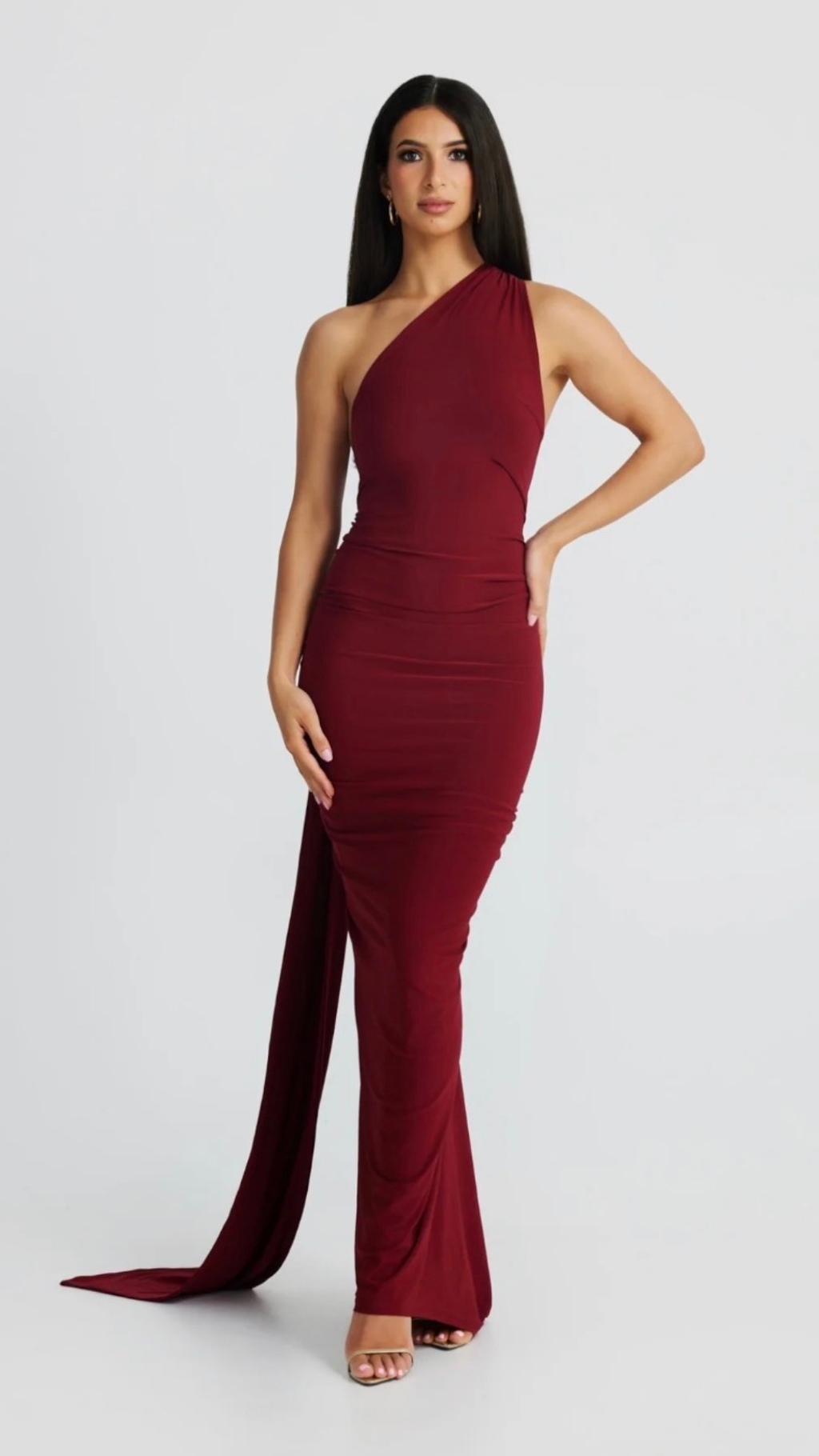 Yariela | Robe Maxi en Velours Élégante avec Traîne Latérale