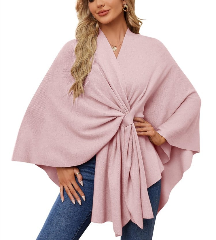 Poncho-châle luxueux et élégant pour un style superposé