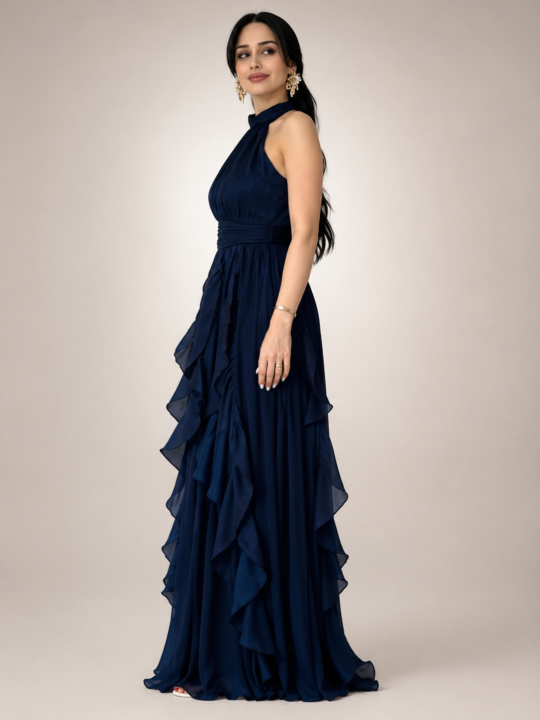 Christae | Robe longue à dos nu avec détails en volants