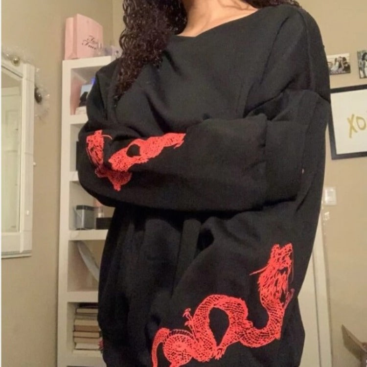 Sweatshirt Oversize Femme avec Imprimé de Dragon sur les Manches et Col Rond Echo Archive
