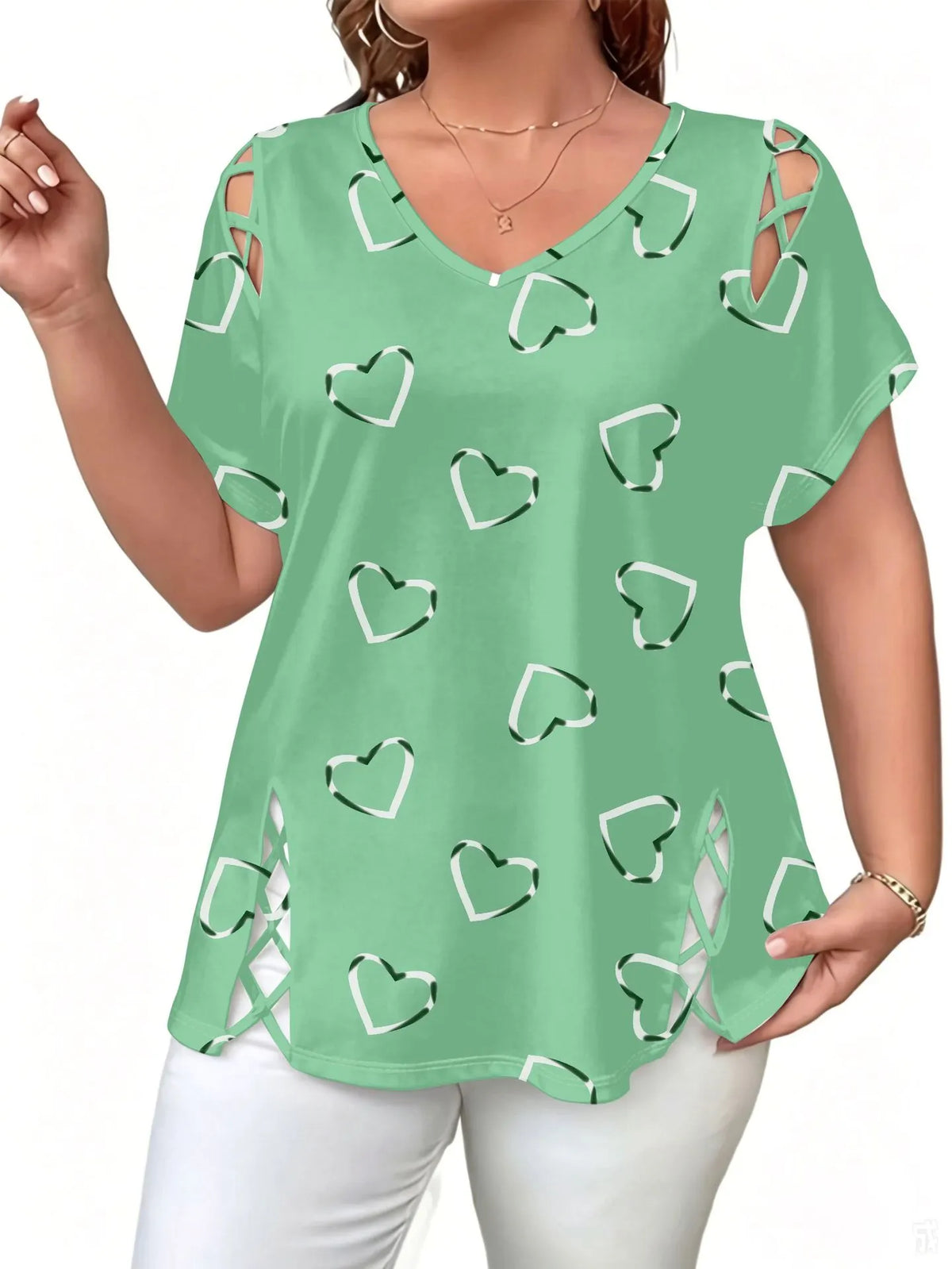Anelisse | Blouse d'été avec décolleté en V et imprimé cœur