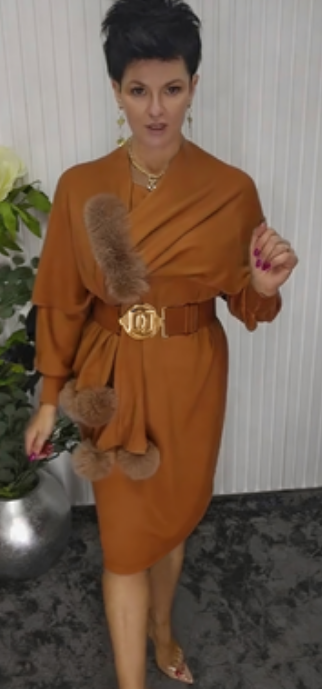 Elsabeth | Robe midi chic avec ceinture décorative