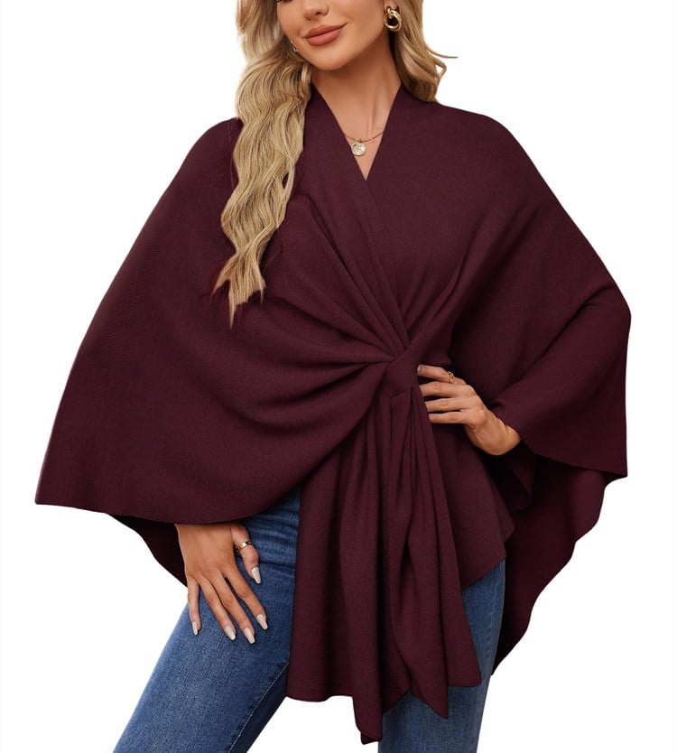 Poncho-châle luxueux et élégant pour un style superposé