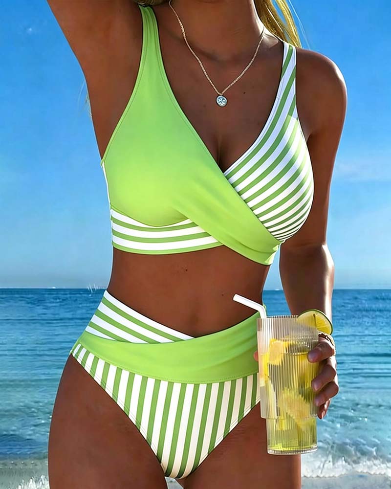 Giulia | Bikini rayé pour femmes avec décolleté en V