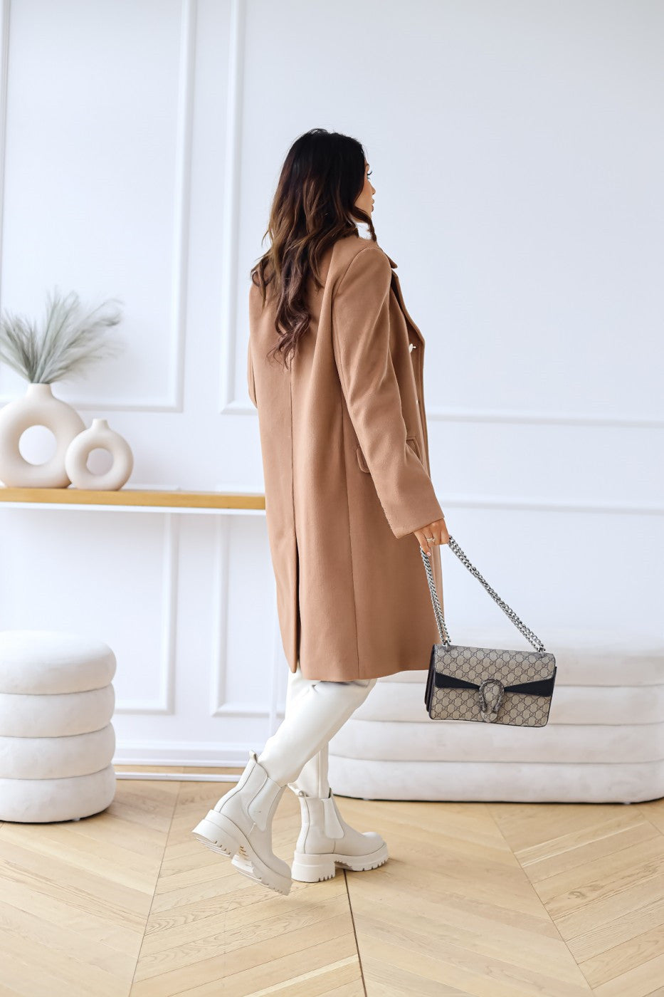 Manteau Femme à Double Boutonnage avec Boutons Dorés