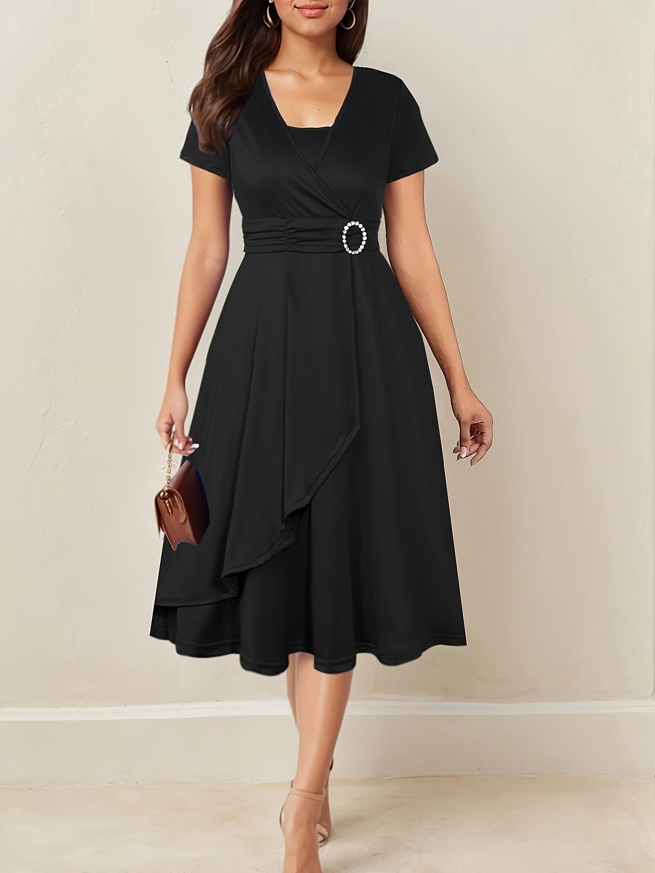 Hilda™ - Robe de soirée élégante avec décolleté en V orné de strass