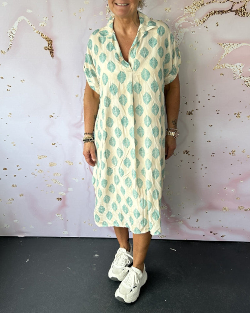 Robe loose à manches courtes avec col
