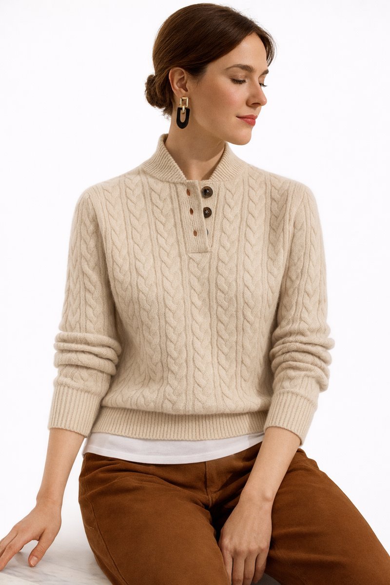 Amelia | Pull col roulé en cable classique et élégant