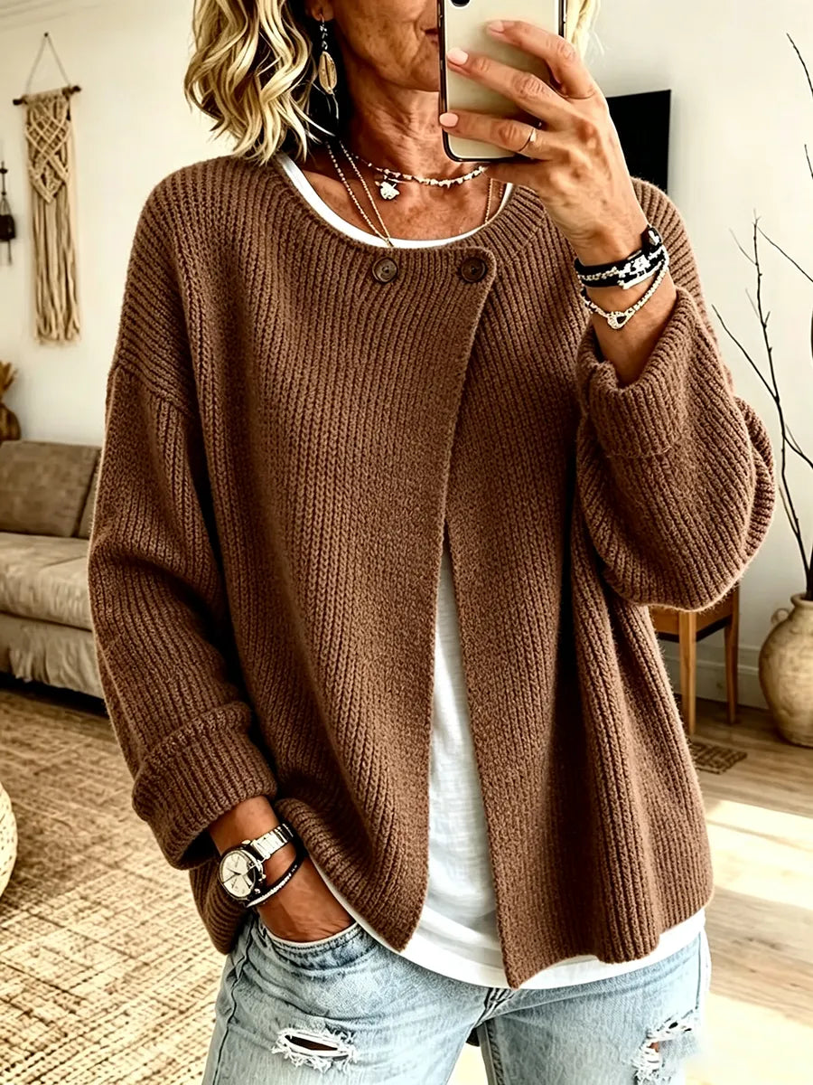 Cardigan femme en maille côtelée à coupe asymétrique