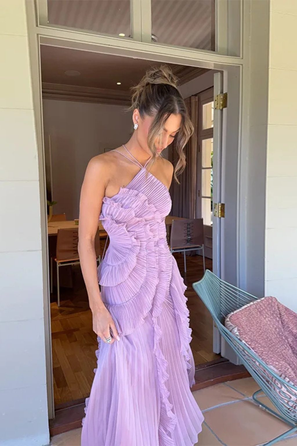 Imogen | Robe maxi à volants dos nu pour femmes avec design à bretelles pour les mariages d'été