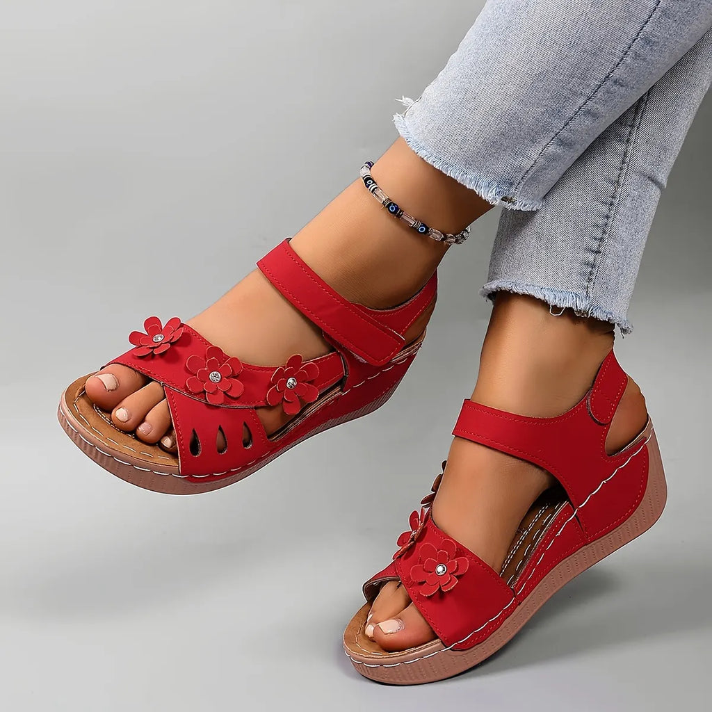 Ambella | Sandales fleuries confortables avec talon compensé