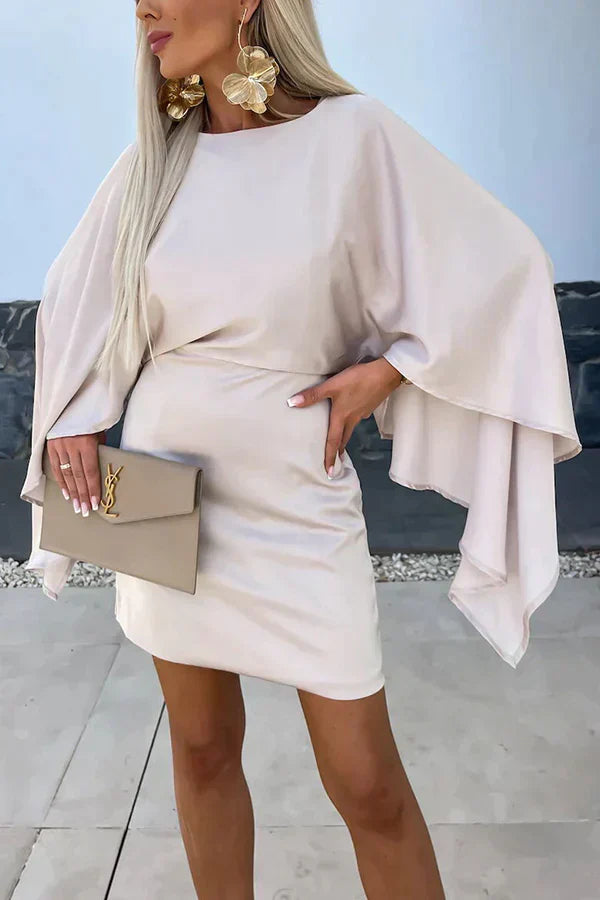 Cleo | Robe Mini à Manches Cape pour Femmes en Bodycon Cocktail
