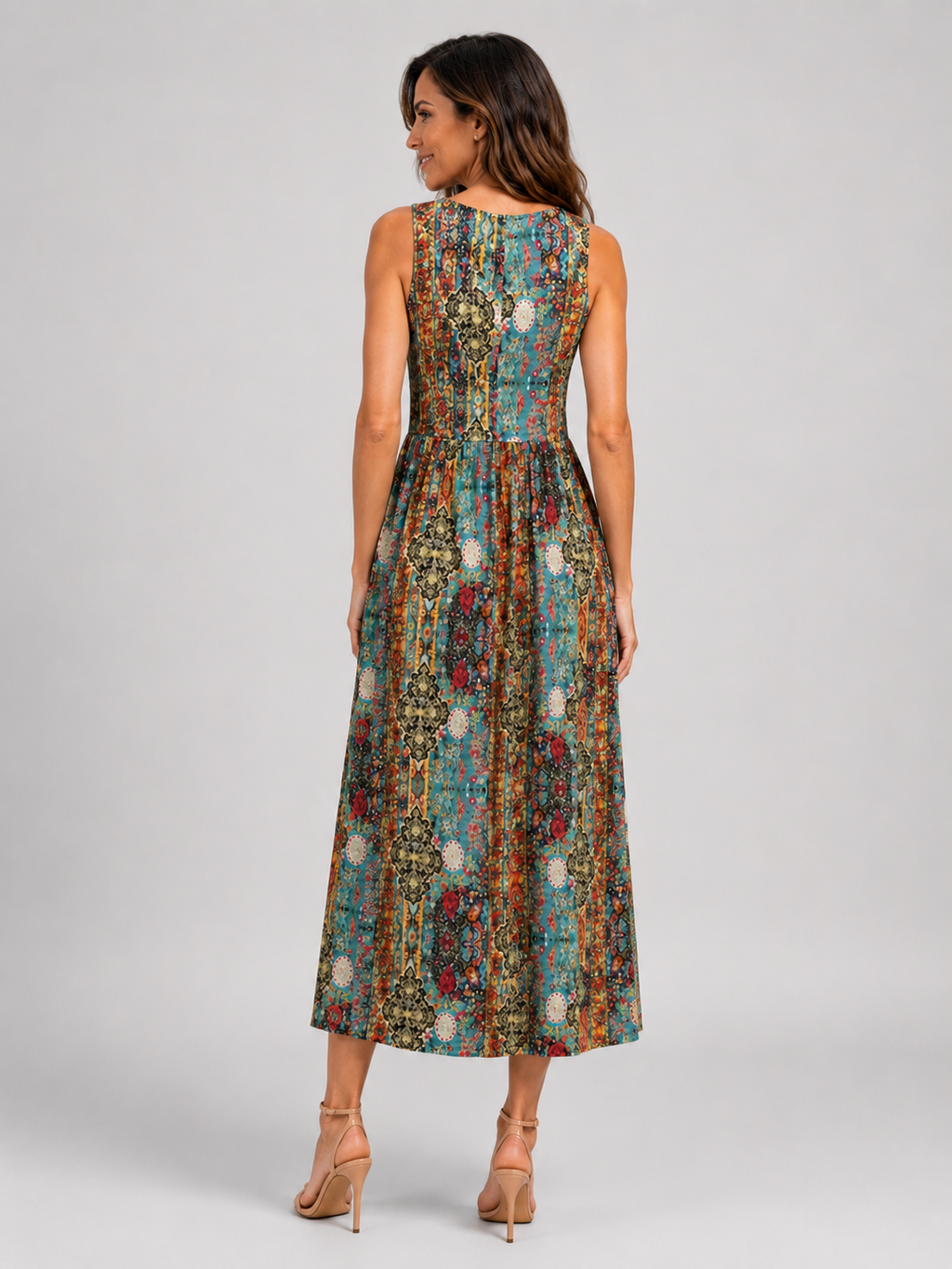 Franica | Robe maxi boho avec motif de feuilles tropicales