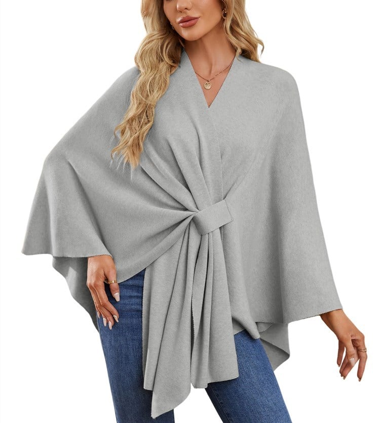 Poncho-châle luxueux et élégant pour un style superposé