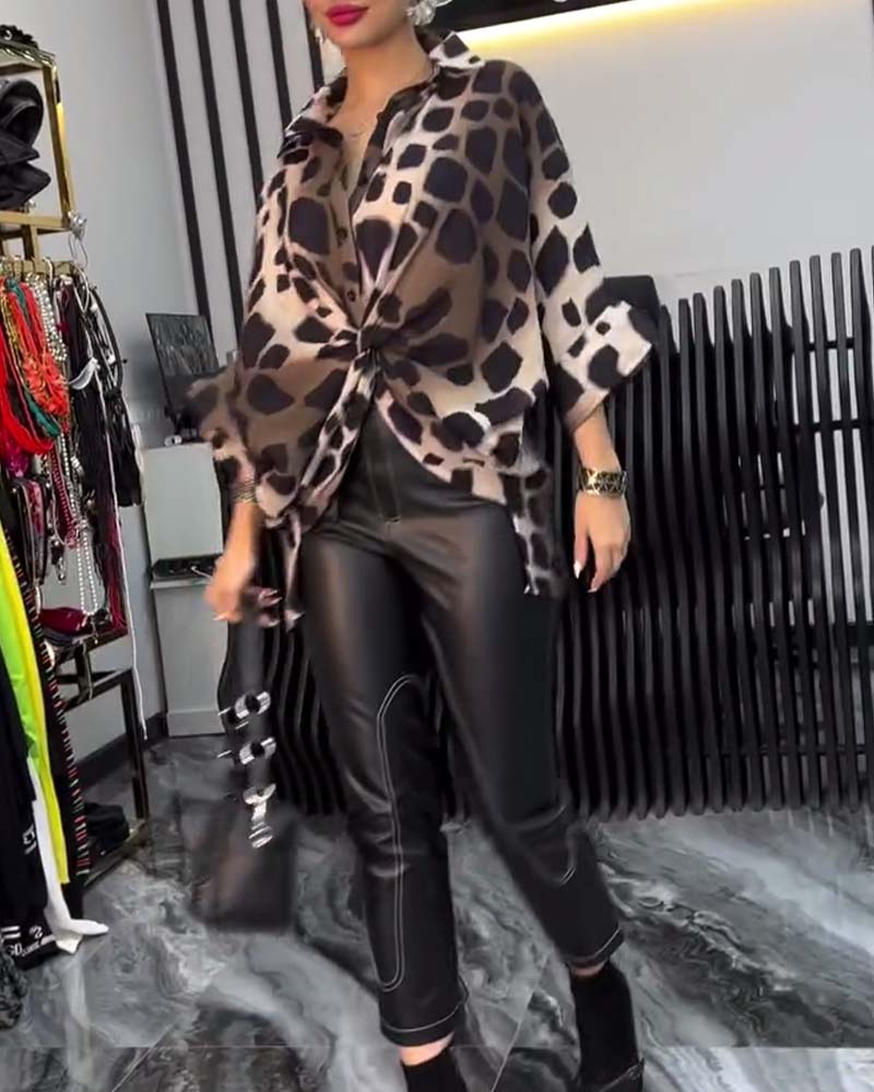 Blouse imprimée léopard à col