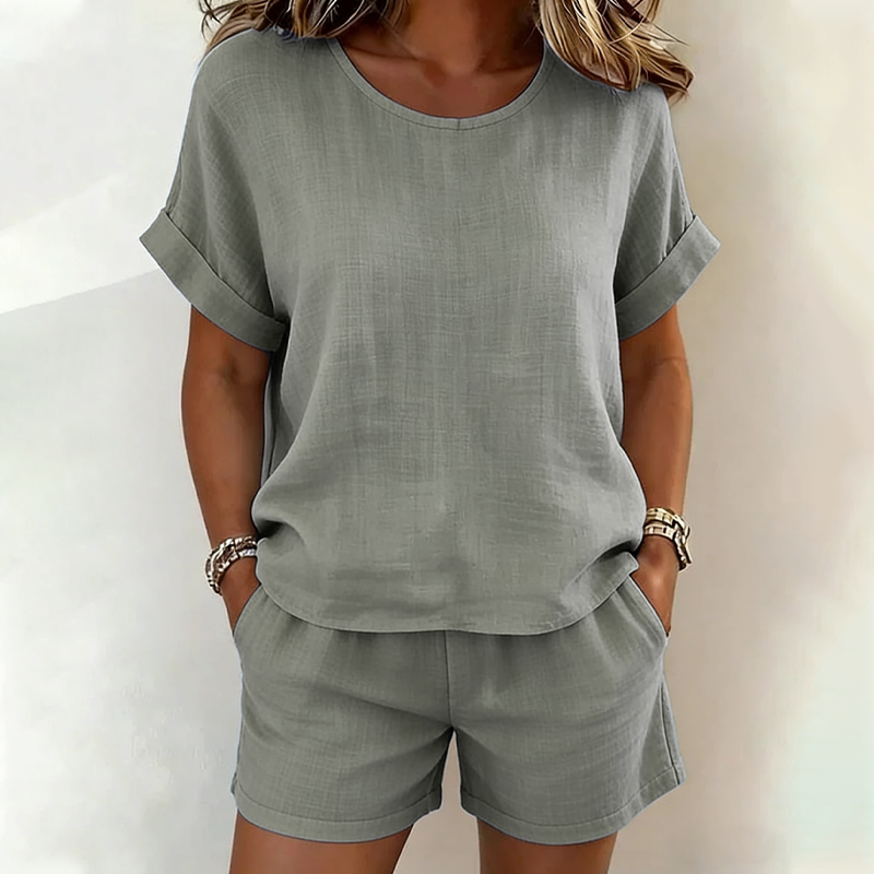 Ensemble femme léger avec t-shirt et short taille élastique