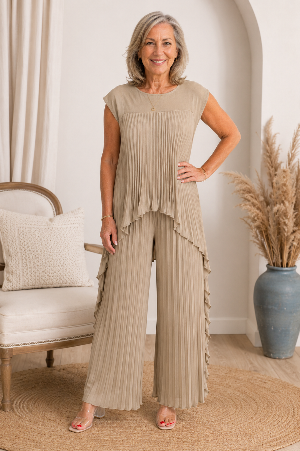 Ensemble femme plissé avec pantalon large et haut asymétrique