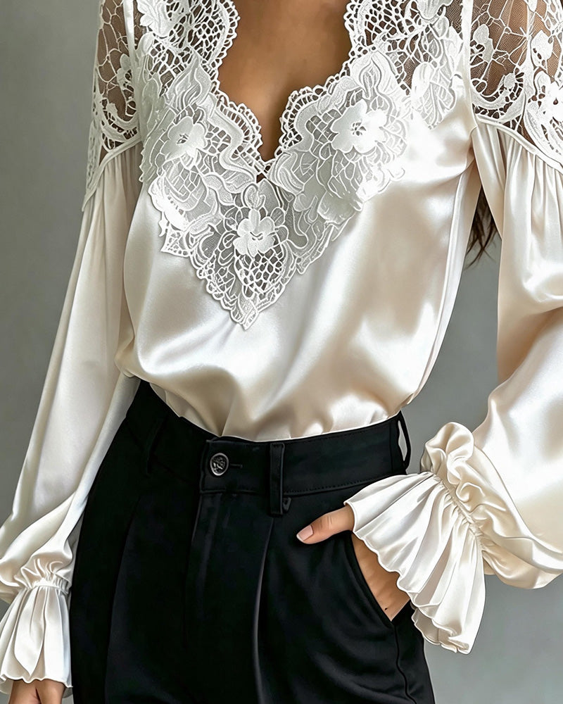 Blouse Col En V Volant Dentelle Découpe