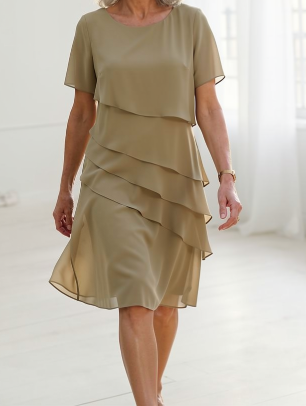 Linda | Robe élégante à volants confortables
