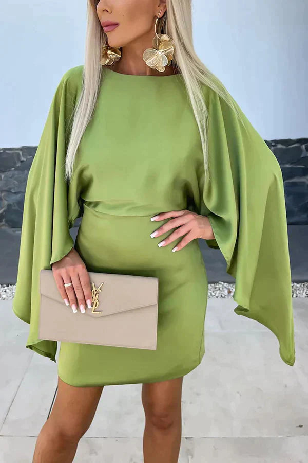 Cleo | Robe Mini à Manches Cape pour Femmes en Bodycon Cocktail