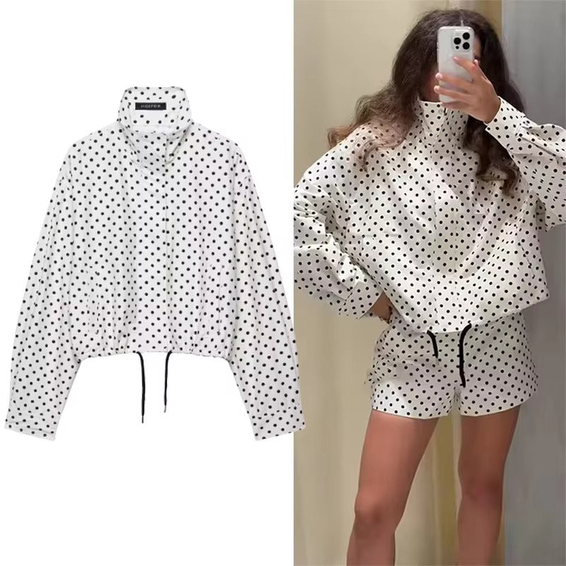 Veste Croppée Élégante avec Détail
