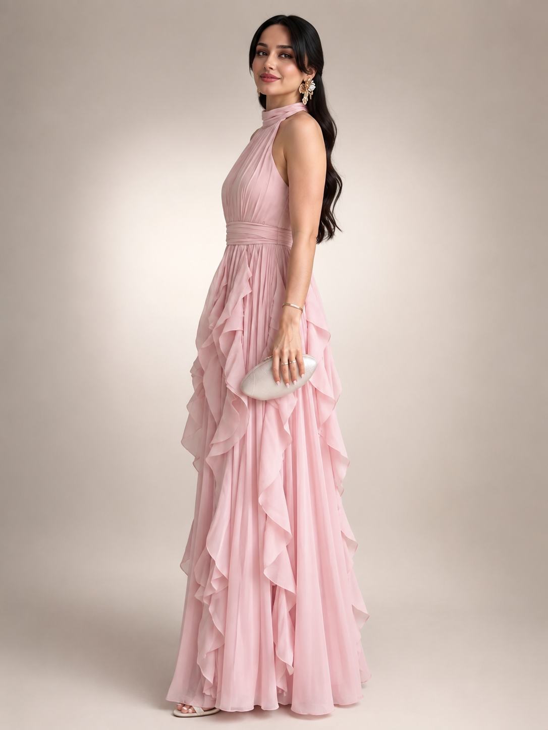 Christae | Robe longue à encolure halter avec détails en volants