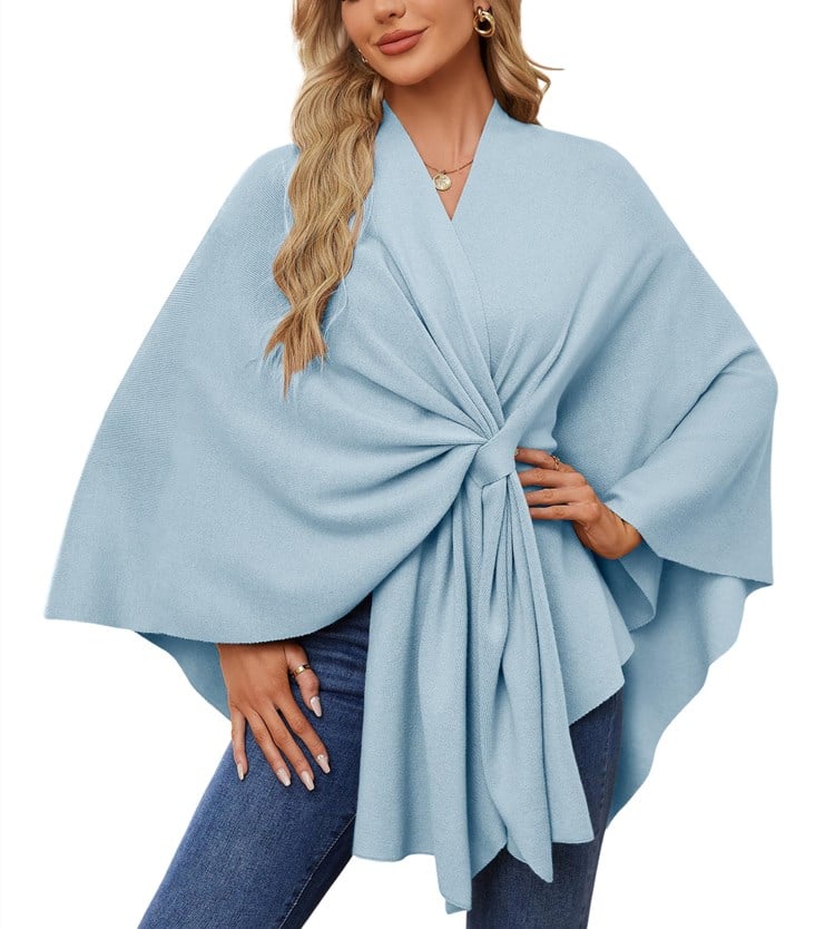 Poncho-châle luxueux et élégant pour un style superposé