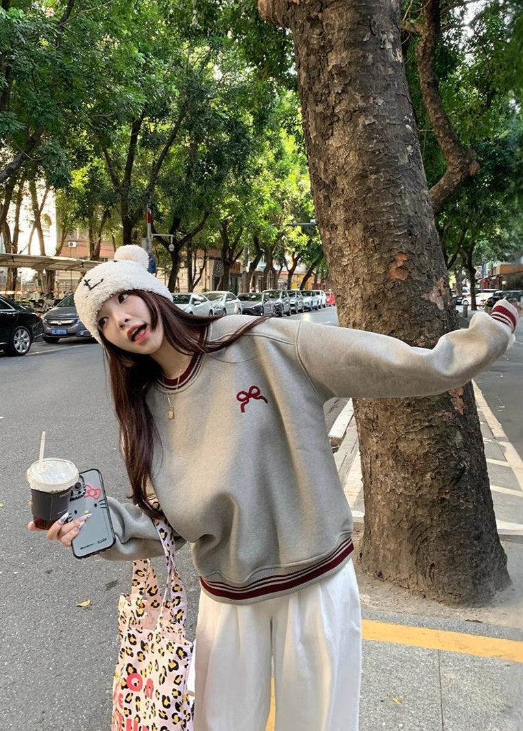 Sweatshirt à Nœud Coréen