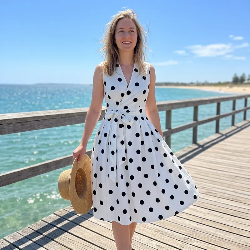 Gloury | Robe midi féminine sans manches avec ceinture à la taille