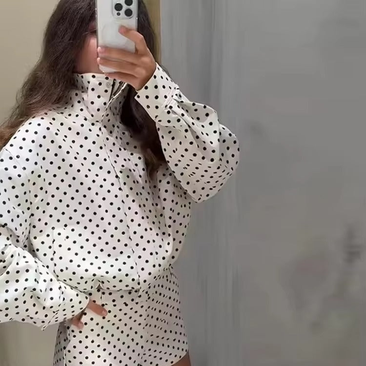 Veste Croppée Élégante avec Détail