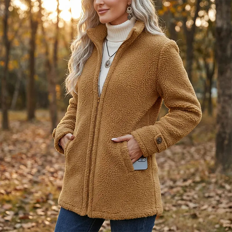 Alessora | Veste teddy femme avec col montant