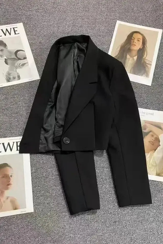 Blazer Compact avec Revers Définis et Coupe Contemporaine