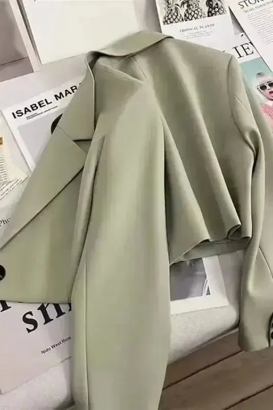 Blazer Compact avec Revers Définis et Coupe Contemporaine
