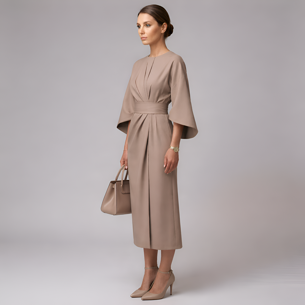 Eevee - Robe élégante à manches chauve-souris et cordon à la taille