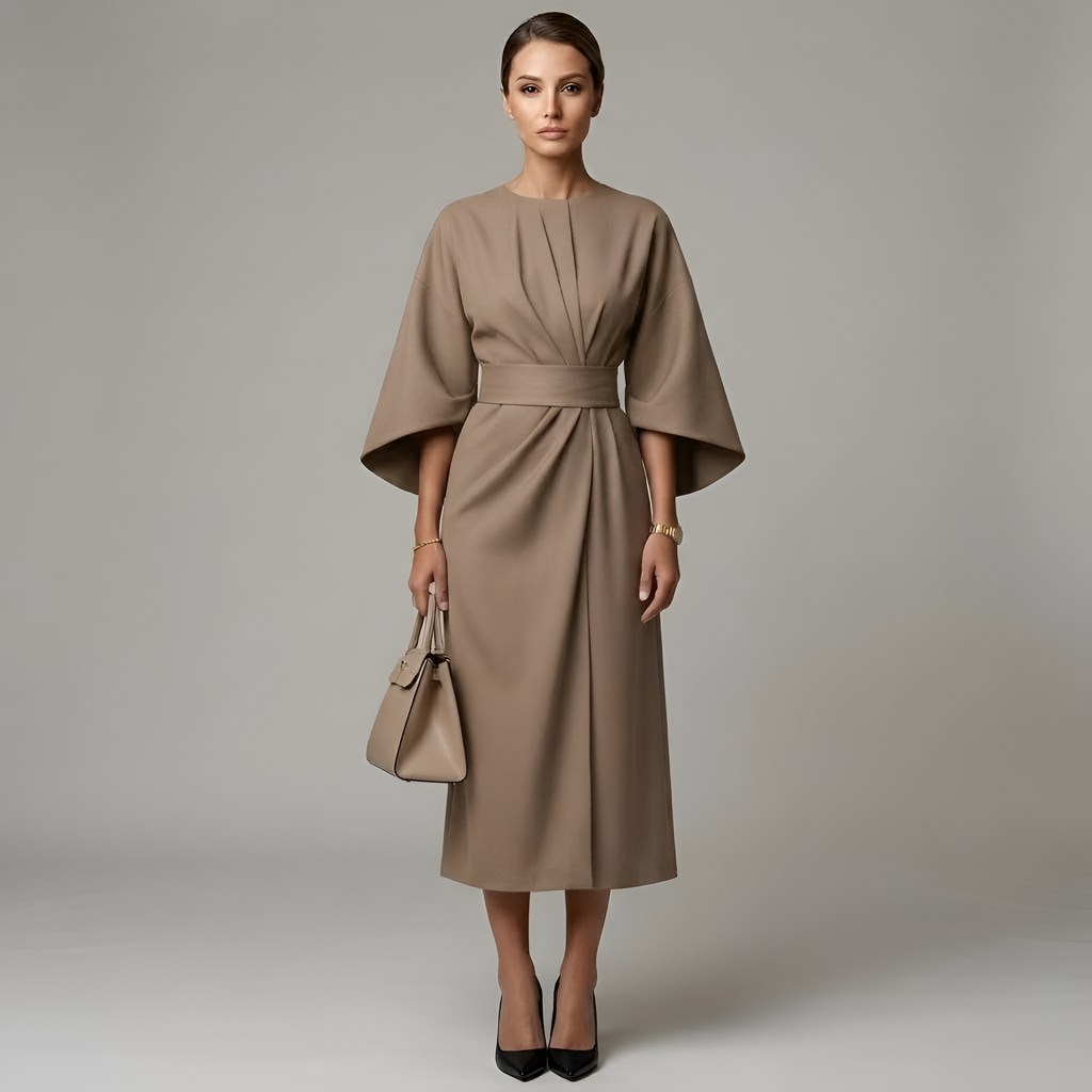 Eevee - Robe élégante à manches chauve-souris et cordon à la taille