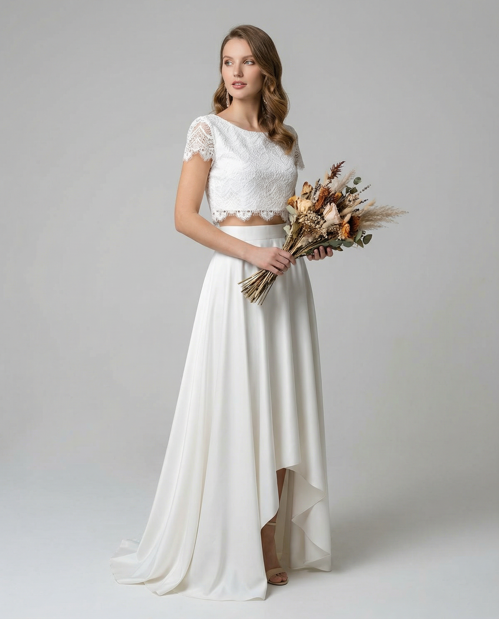 Robe en Dentelle Bohème – Design Haut-Bas pour Célébrations en Plein Air