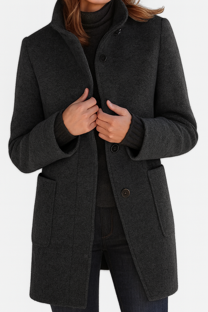 Manteau long à col classique avec boutons élégants