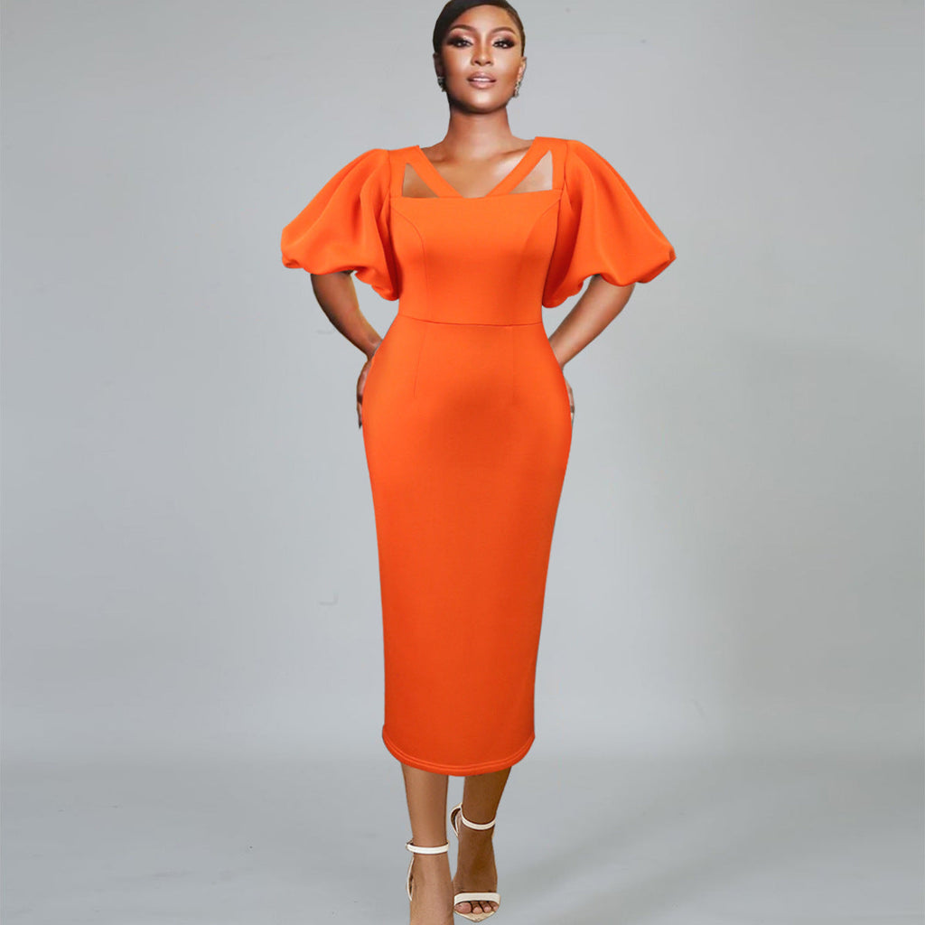Robe en béton sculpté avec des manches bouffantes volumineuses et un décolleté en U innovant Mirla